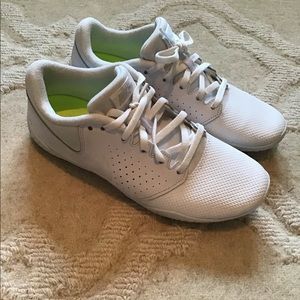 Nike sideline IV cheer shoes